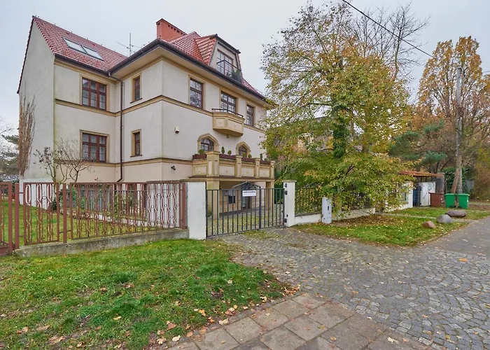 Krzycka Premium By Renters Prestige