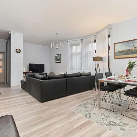 Krzycka Premium By Renters Prestige *